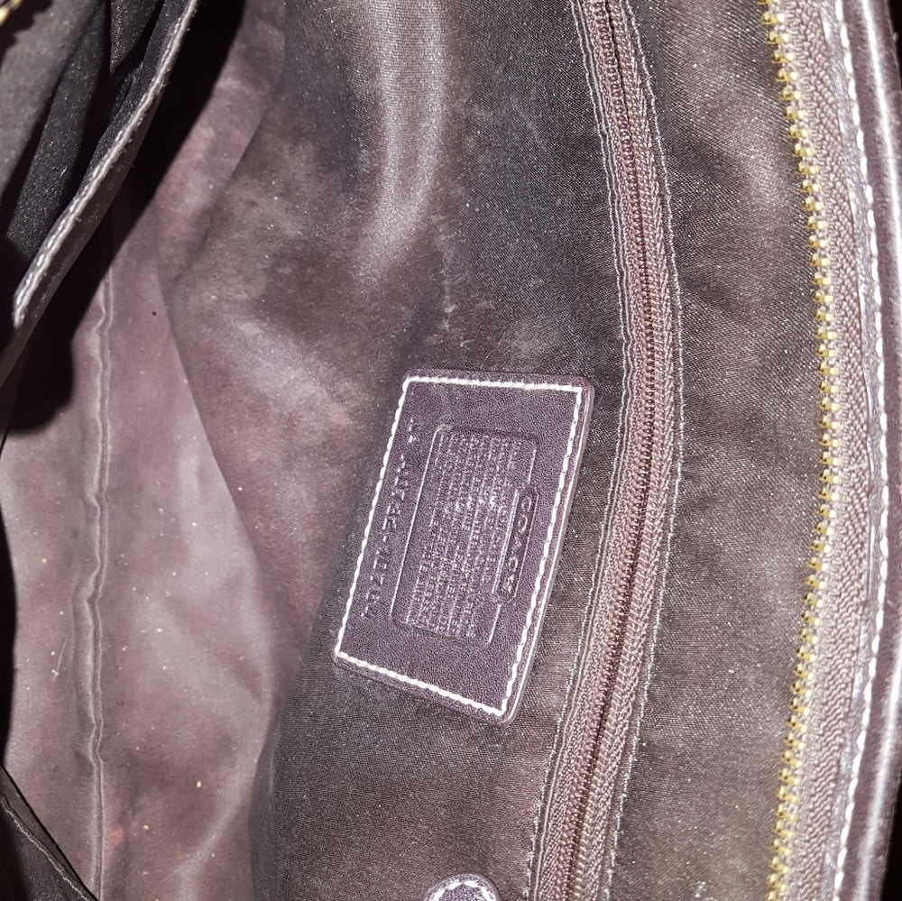 Authentic Coach cresent bag - Picture 4 of 6